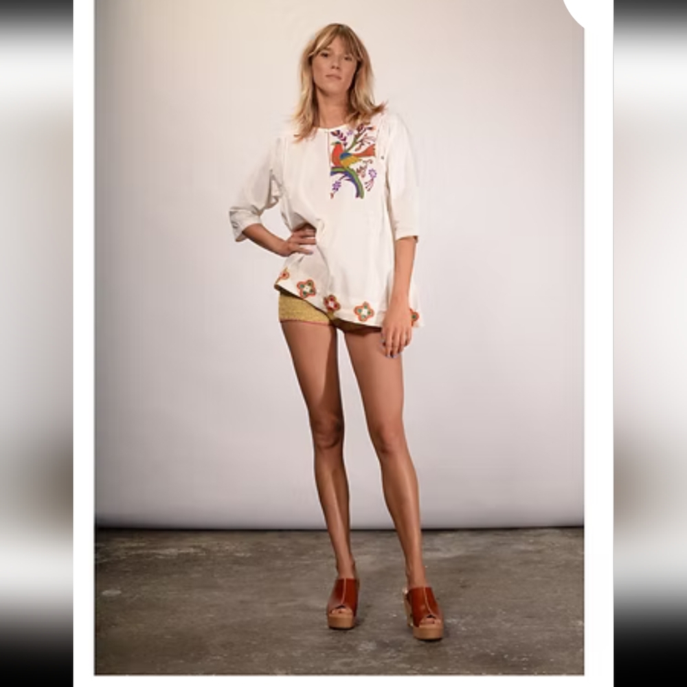 V.De.Vinster Cotton Embroidered top, Size L